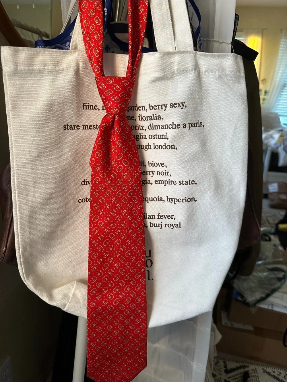 Designer Gucci Red Silk Tie with Subtle Logo Medallions